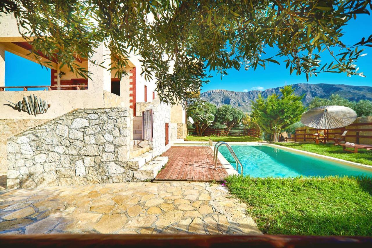 Villa Evenos Of 3 Bedrooms - Irida Country House Of 2 Bedrooms With Private Pools Елафониси Екстериор снимка