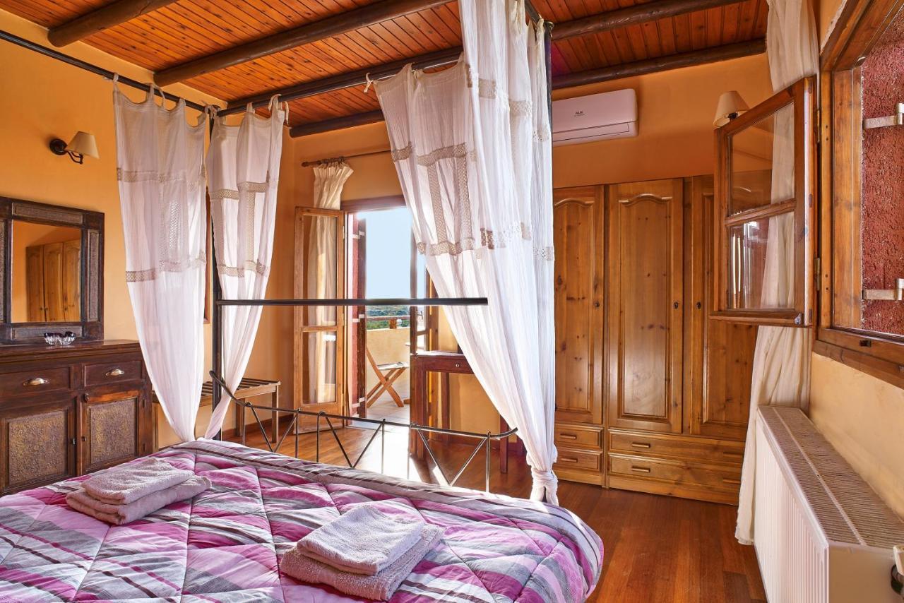 Villa Evenos Of 3 Bedrooms - Irida Country House Of 2 Bedrooms With Private Pools Елафониси Екстериор снимка