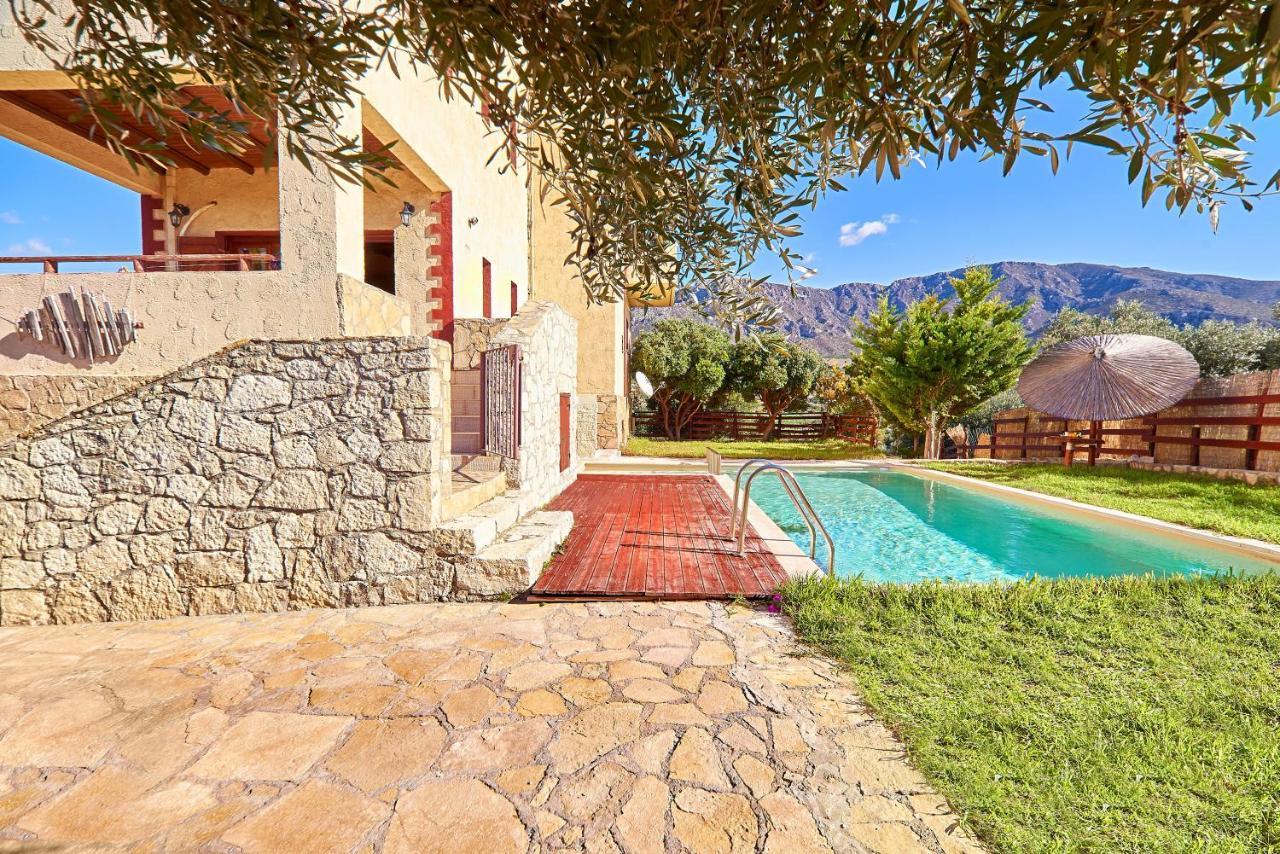 Villa Evenos Of 3 Bedrooms - Irida Country House Of 2 Bedrooms With Private Pools Елафониси Екстериор снимка